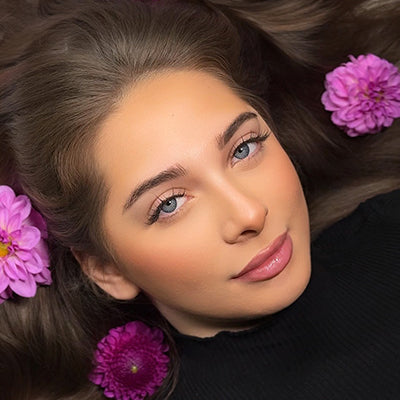 Model mit dem angesagten Medusa Wimpern Effekt in München