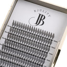 Eine Palette schwarzer Anime-Lashes für den Manga Look